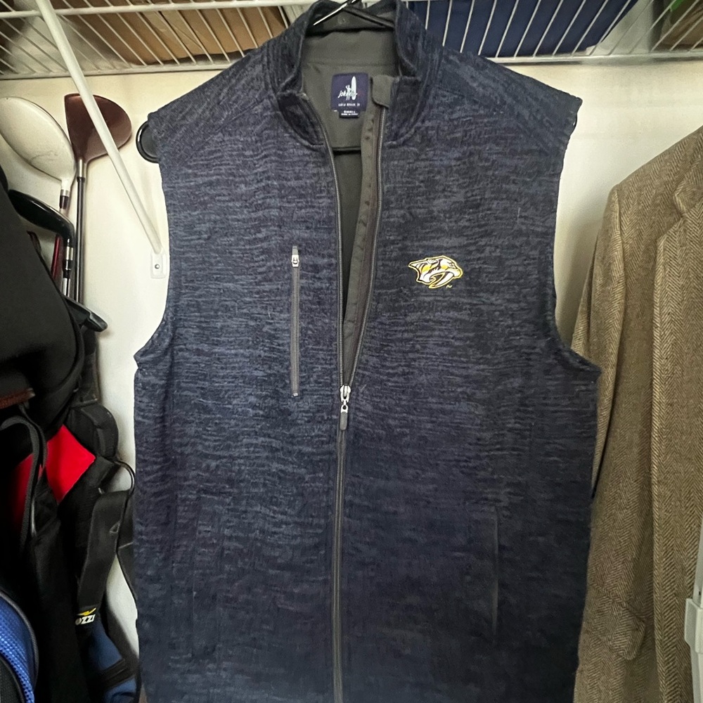 Men’s Johnnie O Nashville Predators Navy Blue Men's Vest Size Small